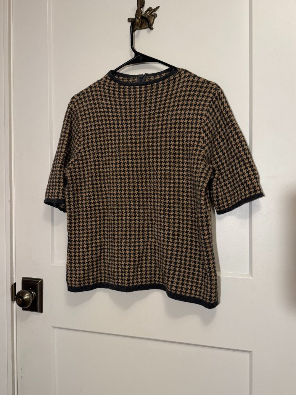 Houndstooth Short Sleeved Sweater